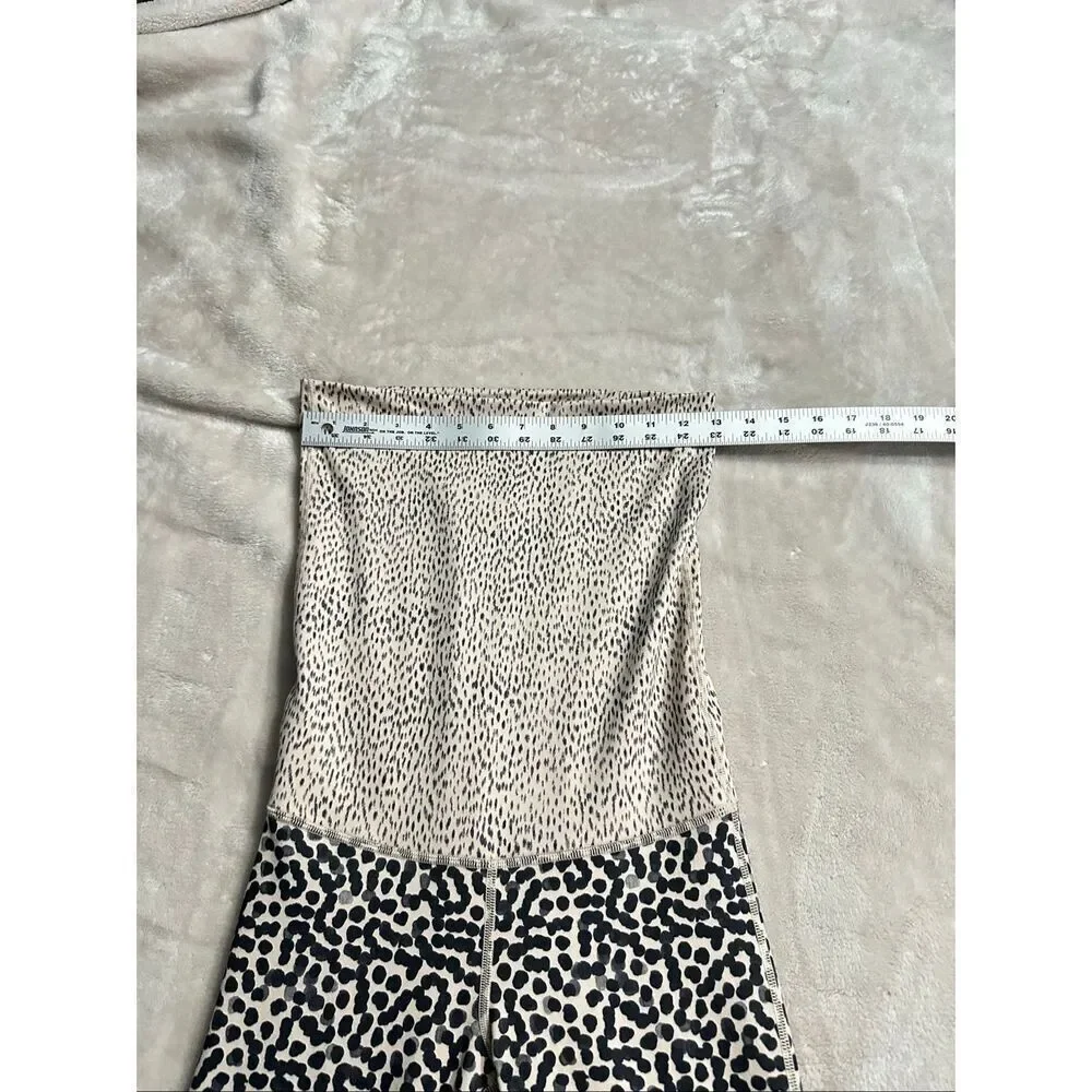 Lululemon Maternity Leggings Sz 4 White Blue Groove Flare Athletic Animal Print